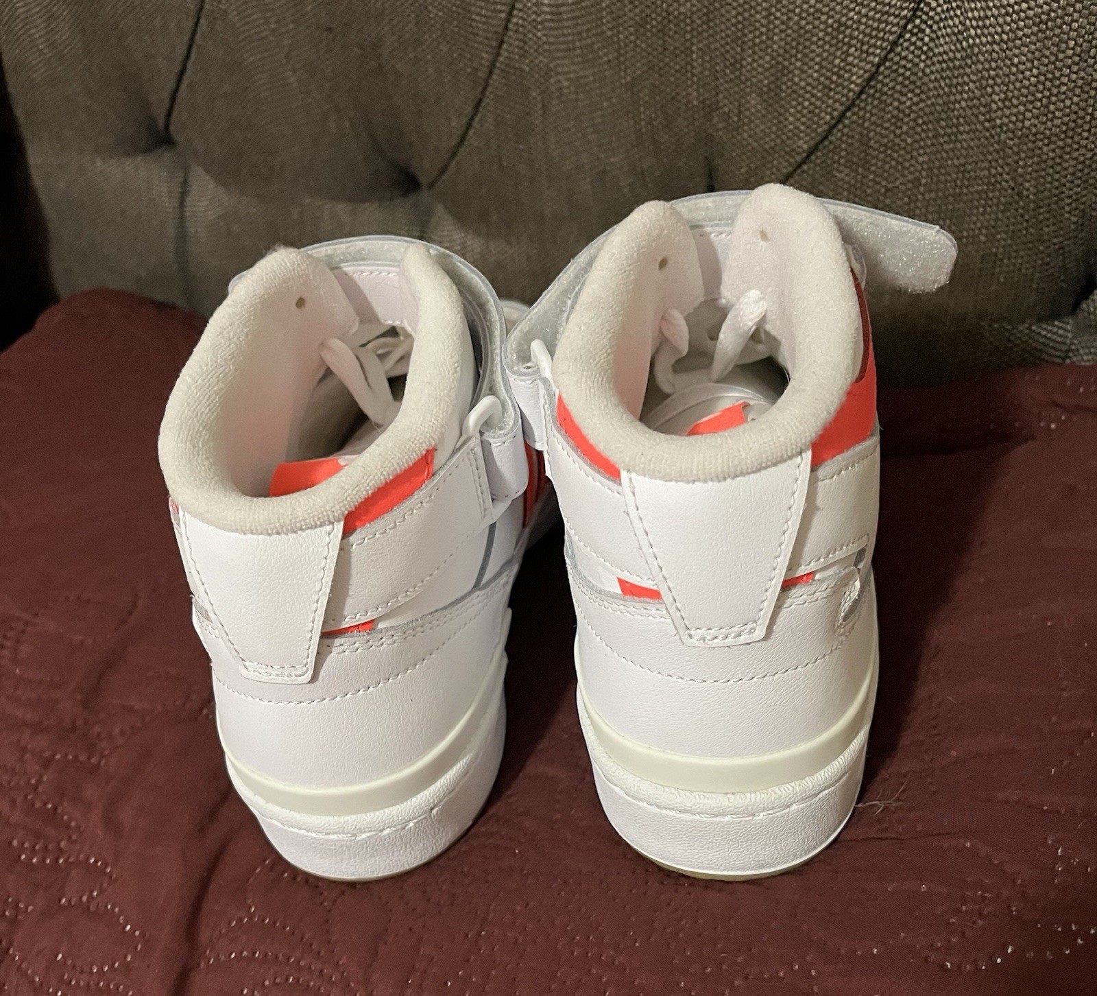 adidas Forum Mid Top Leather Sneakers White/Pink Lace-Up Hook & Loop Gum