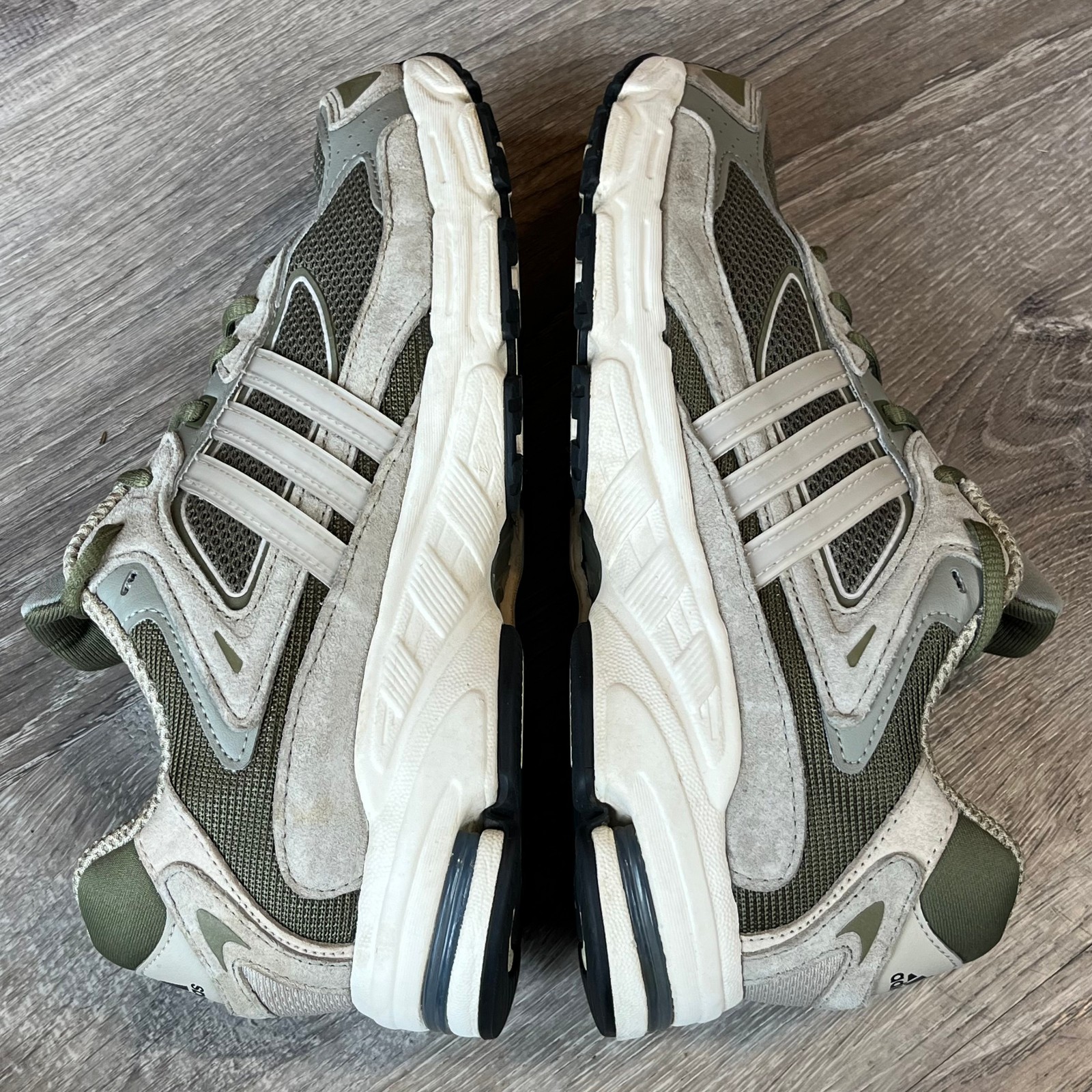 Adidas Response CL Sneakers Y2K Olive Silver Womens 8.5 Mens 7.5 UK 7 EU 40 2/3