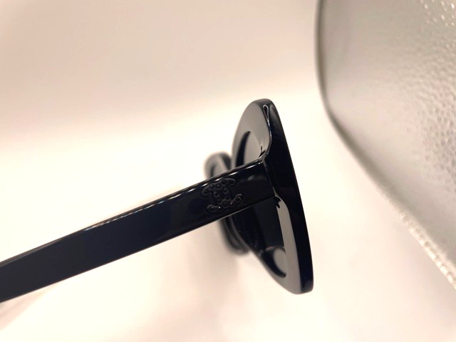 Authentic CHANEL 5422 Women Sunglasses Polarized-Black CC Logo New With Box