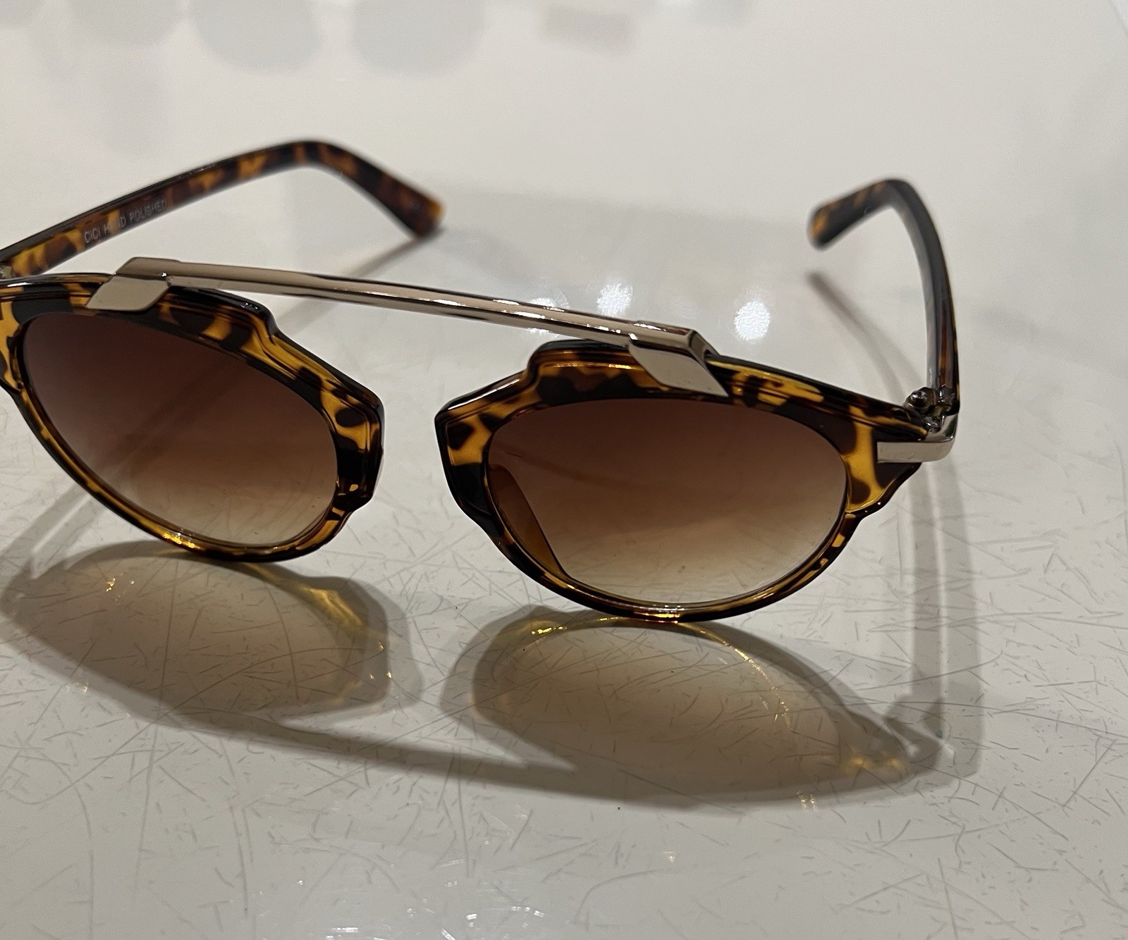 Men’s Browline Tortoise Shell Sunglasses Brown Gradient Tinted Lenses