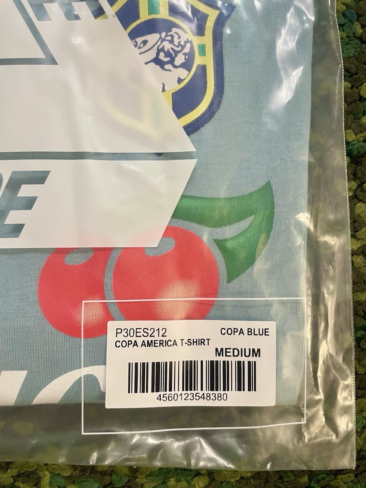 PALACE COPA AMERICA T-SHIRT COPA BLUE Medium, M. Football / Soccer, In Hand