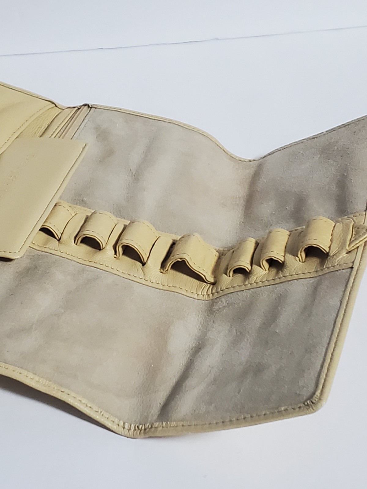 Penhaligon’s Nappa Leather Beige Leather Makeup Brush Holder Travel Pouch