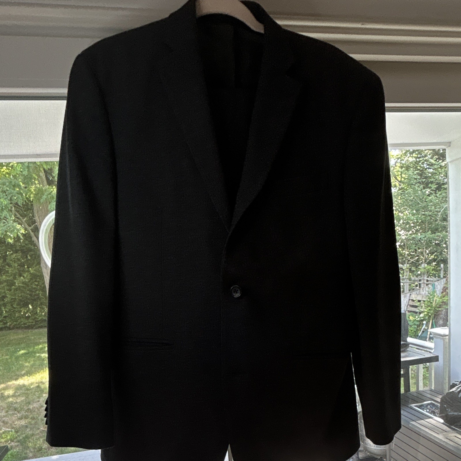 Michael Kors Men’s Black Slim Fit 2-Piece Suit 38R 30×30 Solid