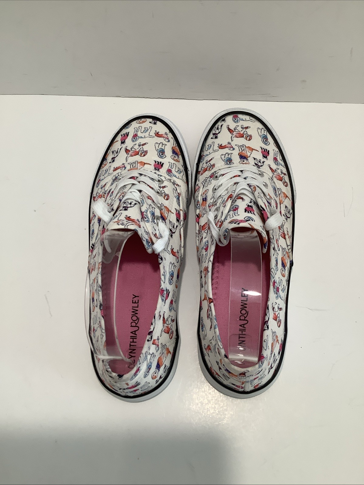Cynthia Rowley Dog Print All Over White 408269 Sneakers Womens Size 7.5M Exc