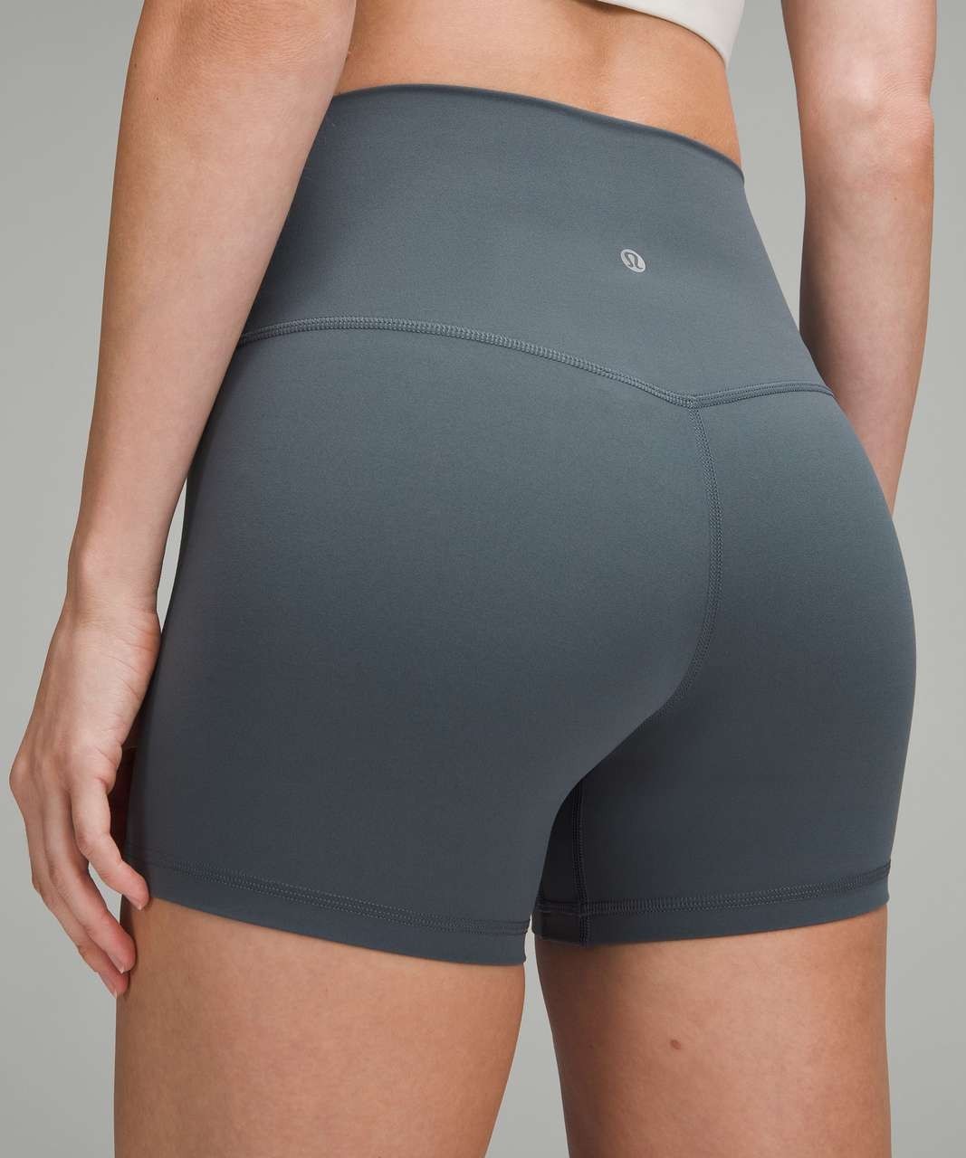 Lululemon Align 4″ High Rise Shorts in Oil Grey Size 4