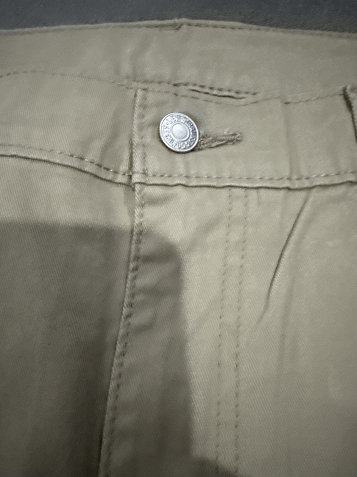 Levi’s Men’s 514 Straight Stretch Jean Tan Size 40×30 Sits Below Original Tan