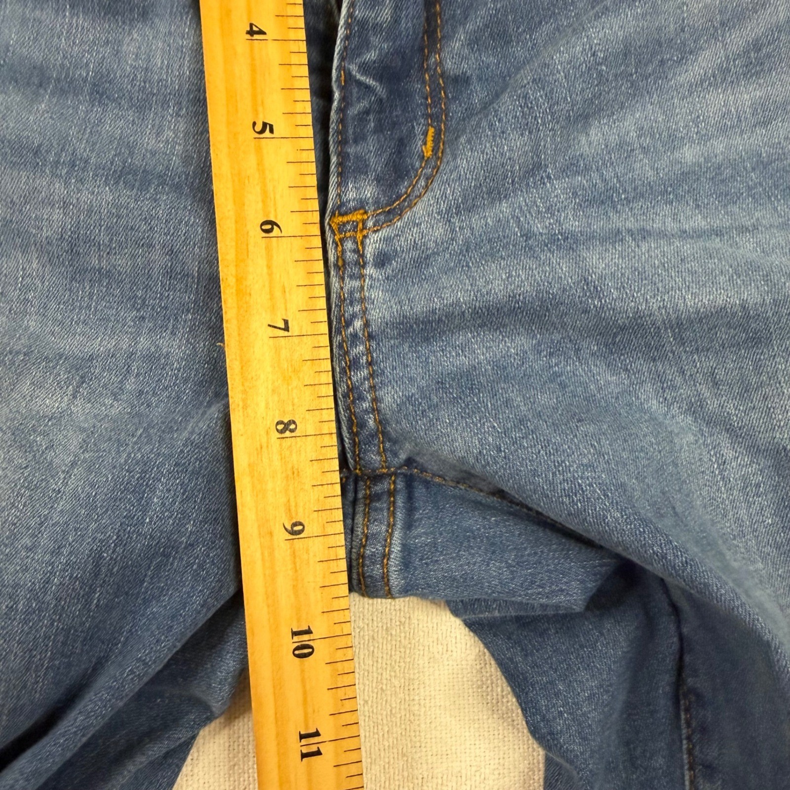Universal Thread High Rise Skinny Jeans Blue Medium Wash Raw Hem Size 2/26R