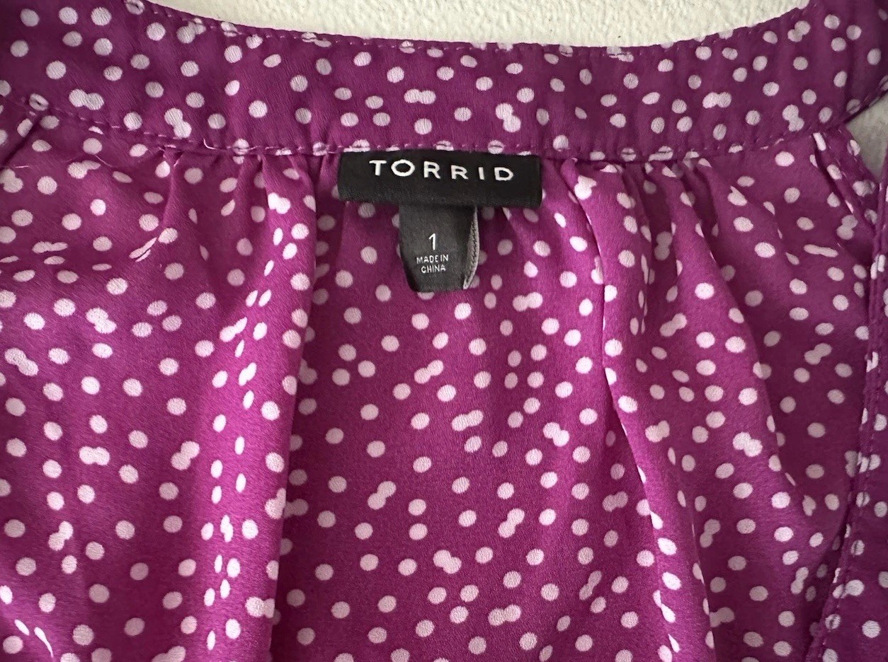 Torrid Size 1 Plus Purple White Polka Dot Sleeveless Button Front Rayon Blouse