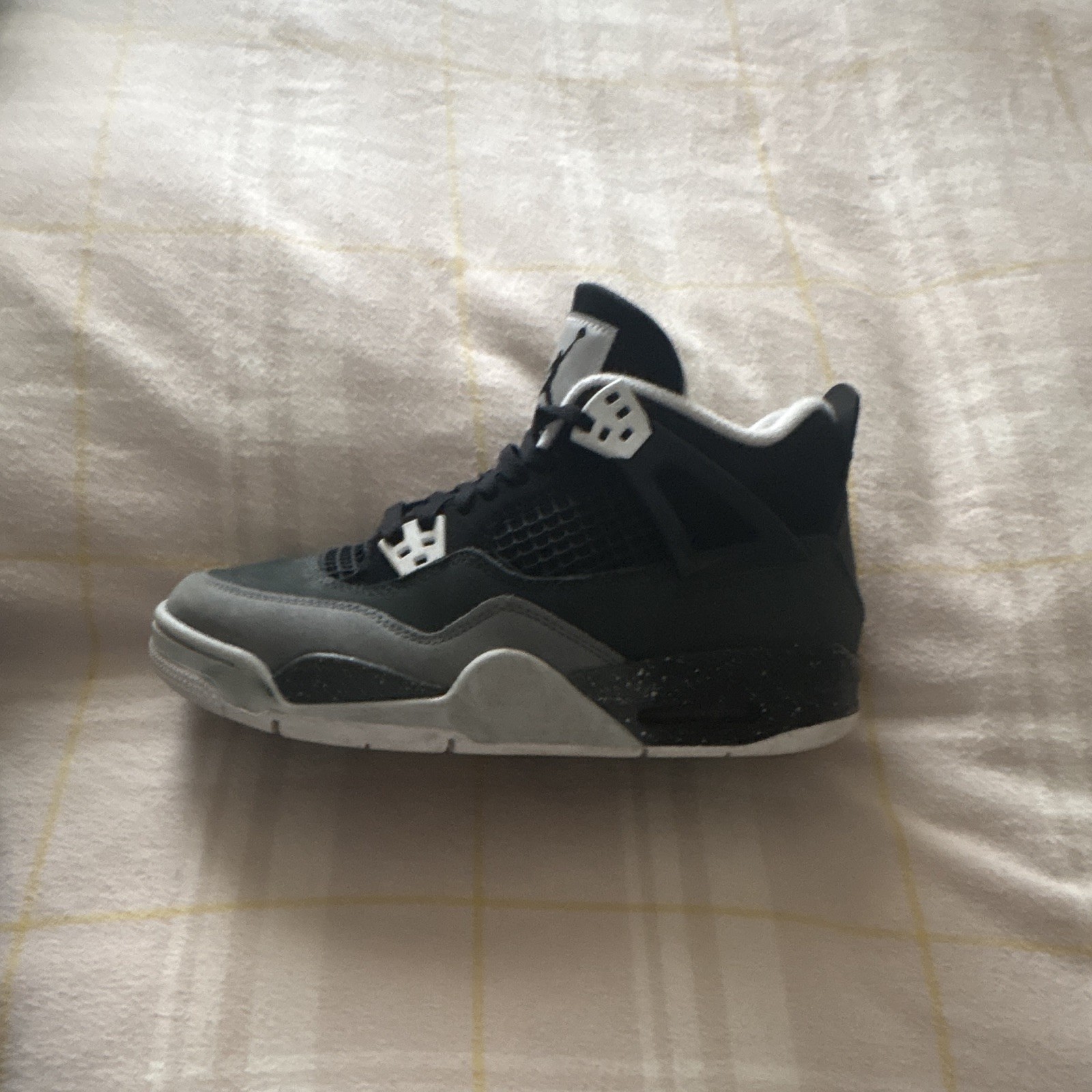 Jordan Air Jordan 4 Kids Size 7 Mid Top Lace-Up Basketball Sneakers Black/Gray