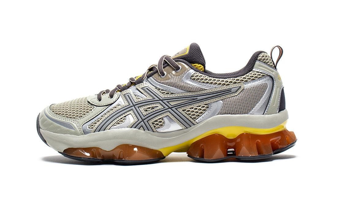 [1203A270-026] MENS ASICS GEL-QUANTUM KINETIC ‘FOSSIL PURE SILVER’