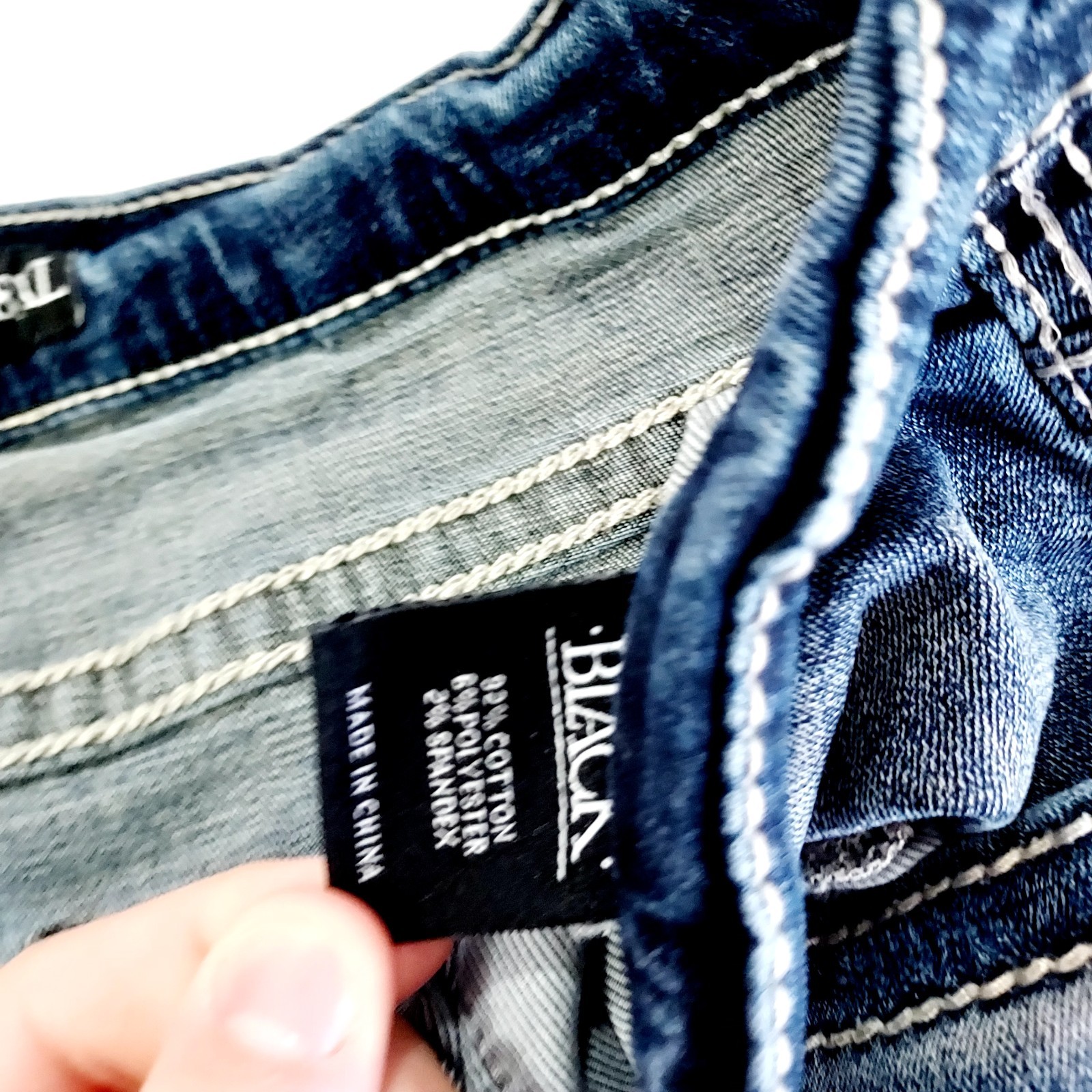BKE Jake Jeans Mens 38 XL Blue Straight Leg Denim Distressed Dark Wash