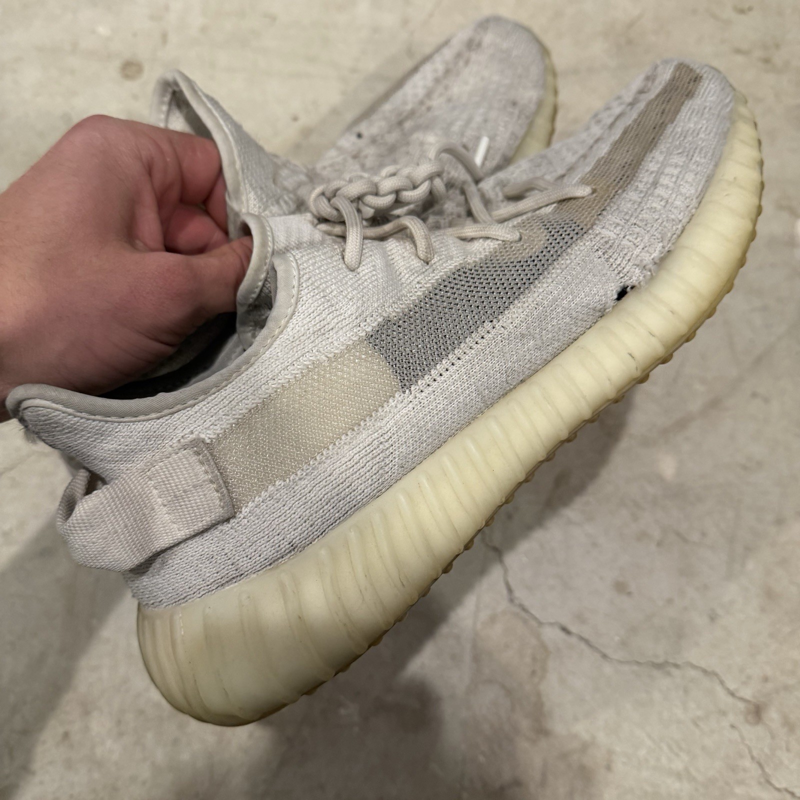 Adidas Yeezy Boost 350 V2 Low Bone Size 9.5 HQ6316 *STAINS HOLE FLAWS*