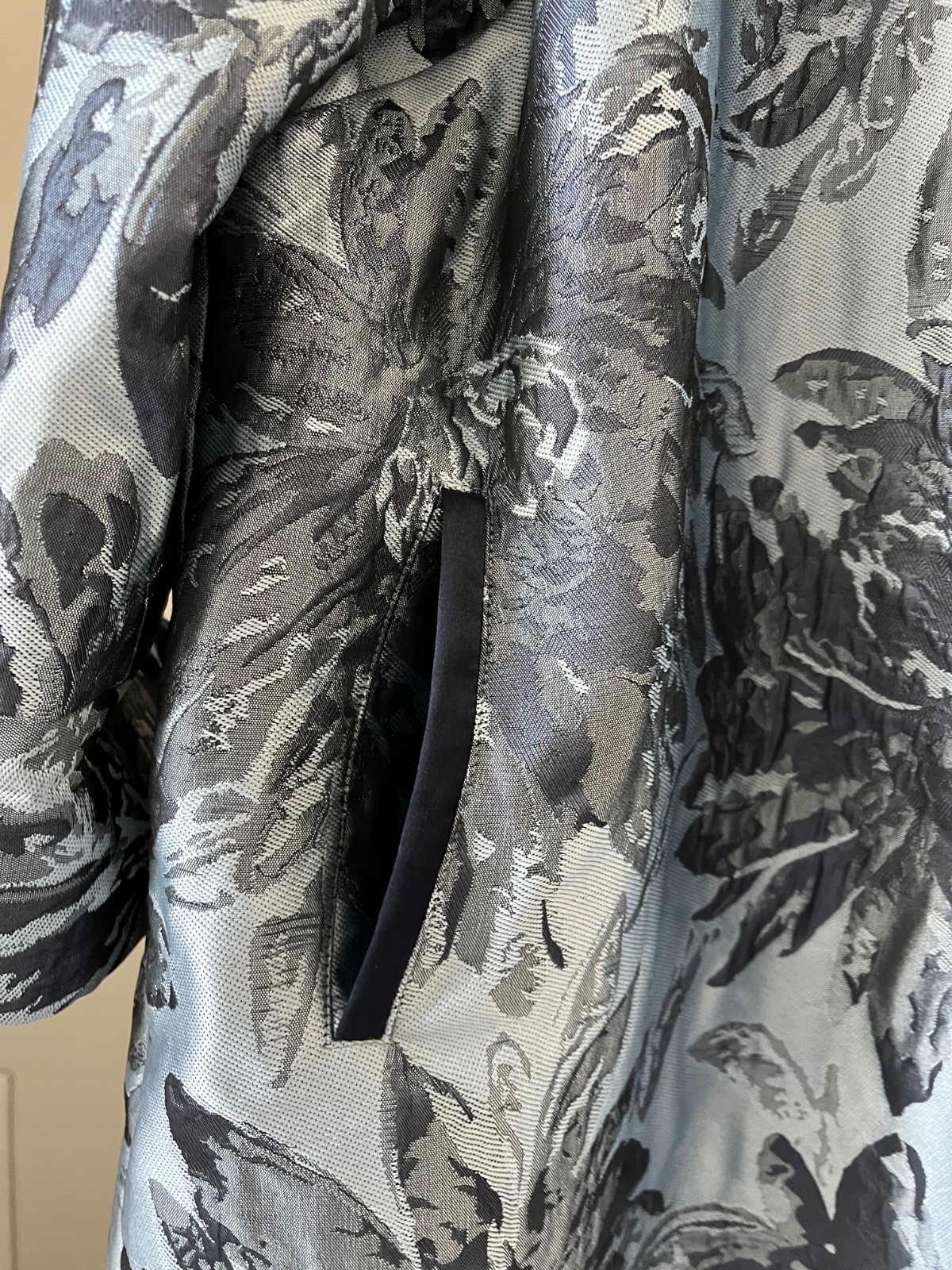 Chico’s Metallic Indigo Tonal Jacquard Open Front Topper Jacket 2P (US 12/14P)