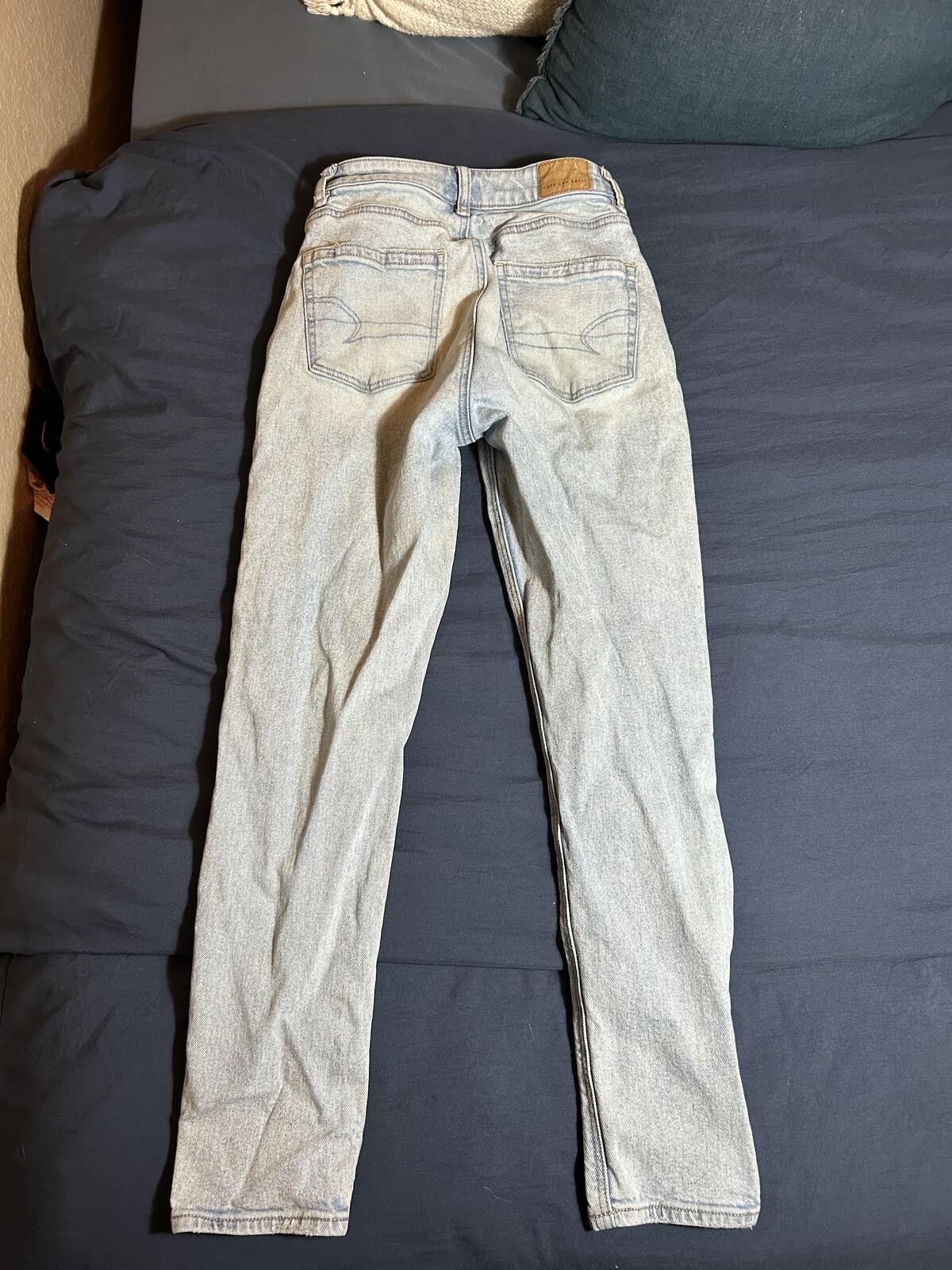 American Eagle Strigid Light Wash Jeans Waist 000
