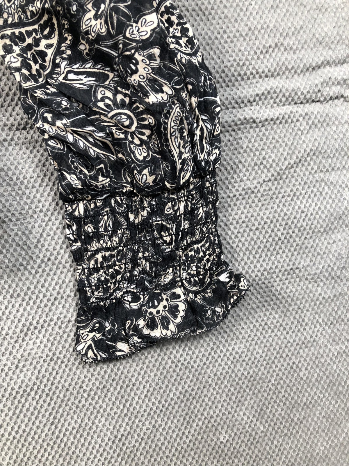 Boden Blouse Womens 8 Black Round Neck Long Sleeve Paisley Ruffle Sheer NWT