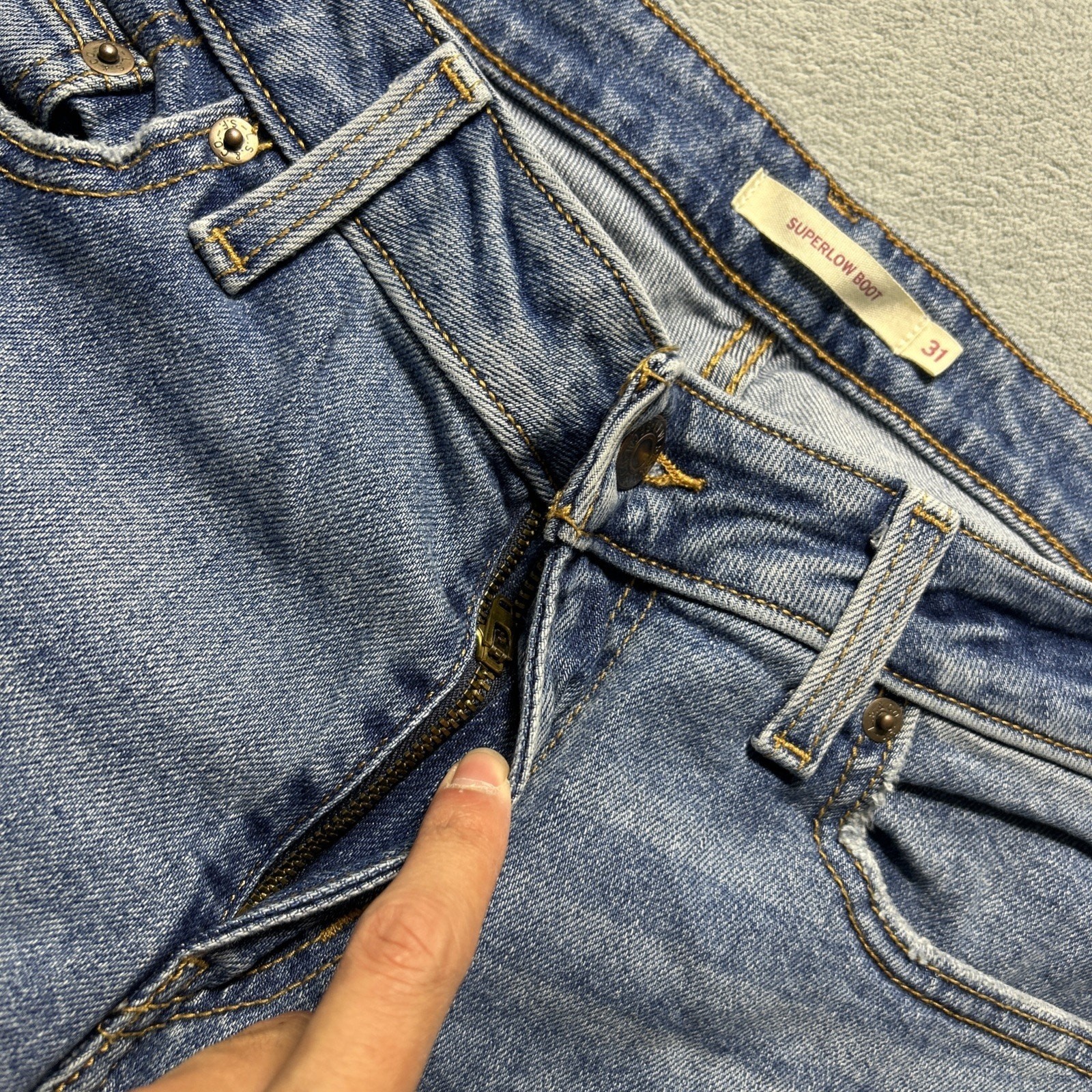 Y2K 2000s Levis Beyond Baggy Jeans Womens 31 35×25 Hamilton Wide Loose Bootcut