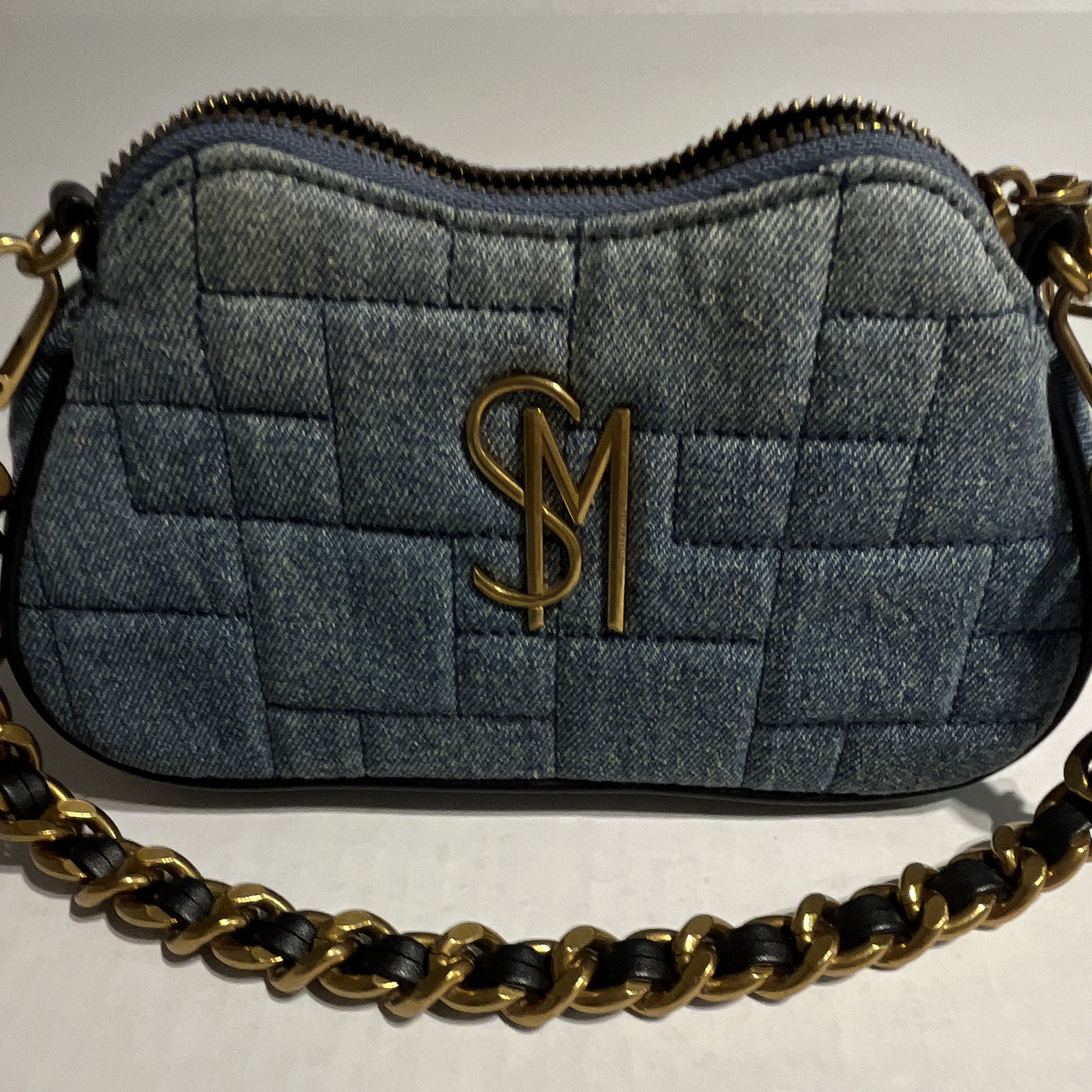Steve Madden Women’s Blue Quilted Shoulder Bag Zip, Chain Strap, Gold Hardware