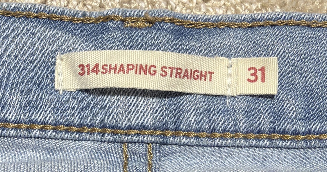 Levi’s 314 Shaping Straight Jeans Womens 31 Blue Denim Stretch Light Wash Excell