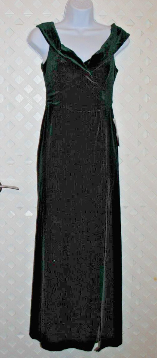 Rebecca B Deep Green Velvet Sleeveless Gown Formal Dress Size 6 NWT