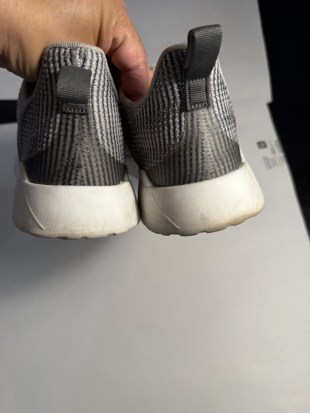 Adidas.Sneakers.Men’s.Sz.9.Gray.
