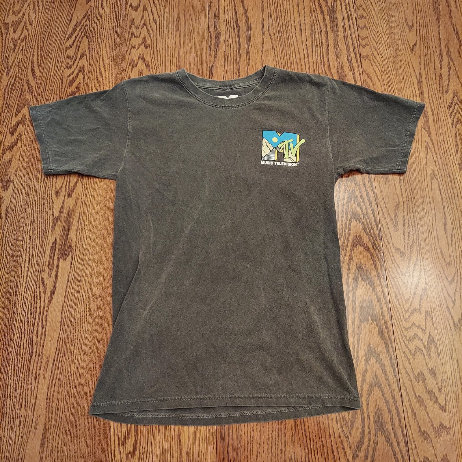 MTV Music Television T-Shirt Men’s Gray Graphic Alien Print (See Description)