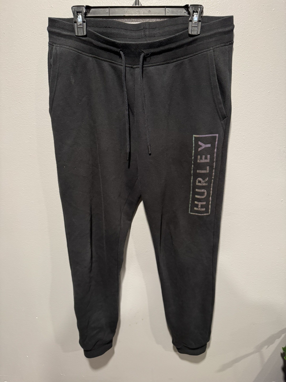 2 Pairs of Men’s Black & Dark Gray Sweatpants Joggers Lot (Hurley & SP Active)