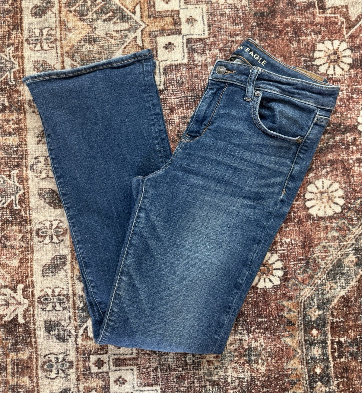 American Eagle Women’s Mid Rise Bootcut Jeans Blue Medium Wash Stretch Pockets
