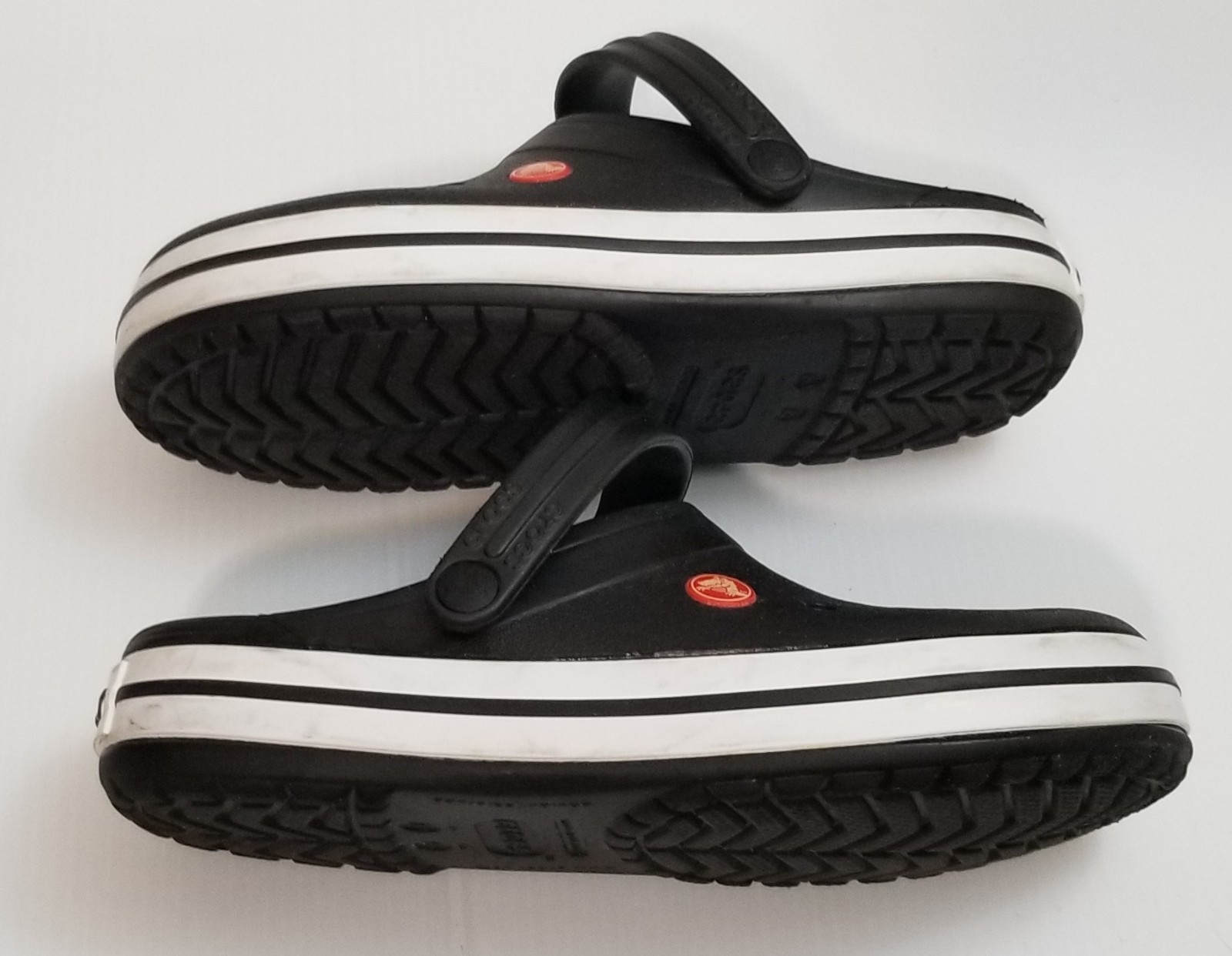 Crocs Crocband Clogs Croslite Black/White Stripes Men Sz 7 Womens Sz 9 Sandals