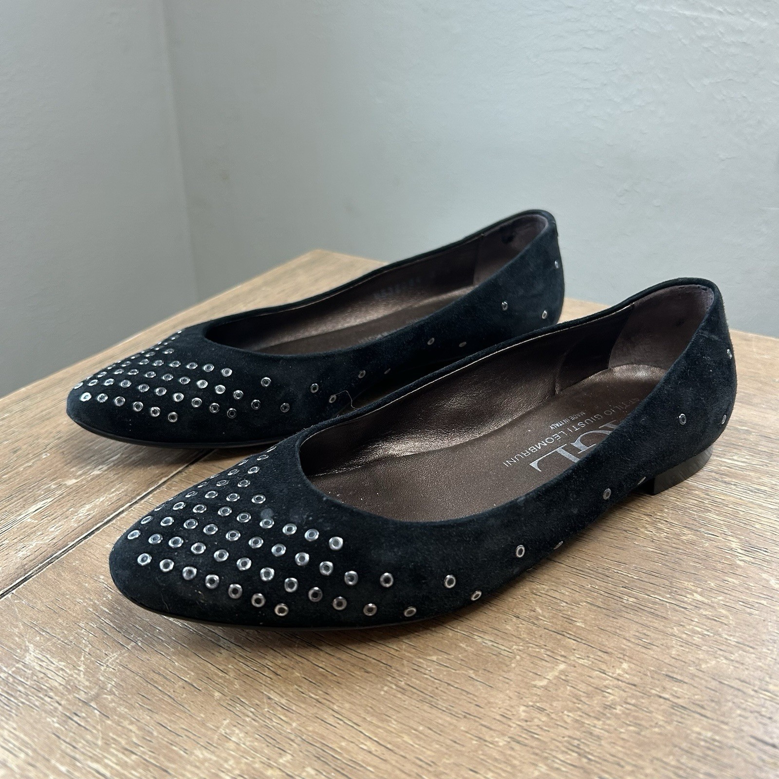 AGL ATTILIO GIUSTI LEOMBRUNI Suede Flats Womens 37.5 (US 7) Grommet Black Italy