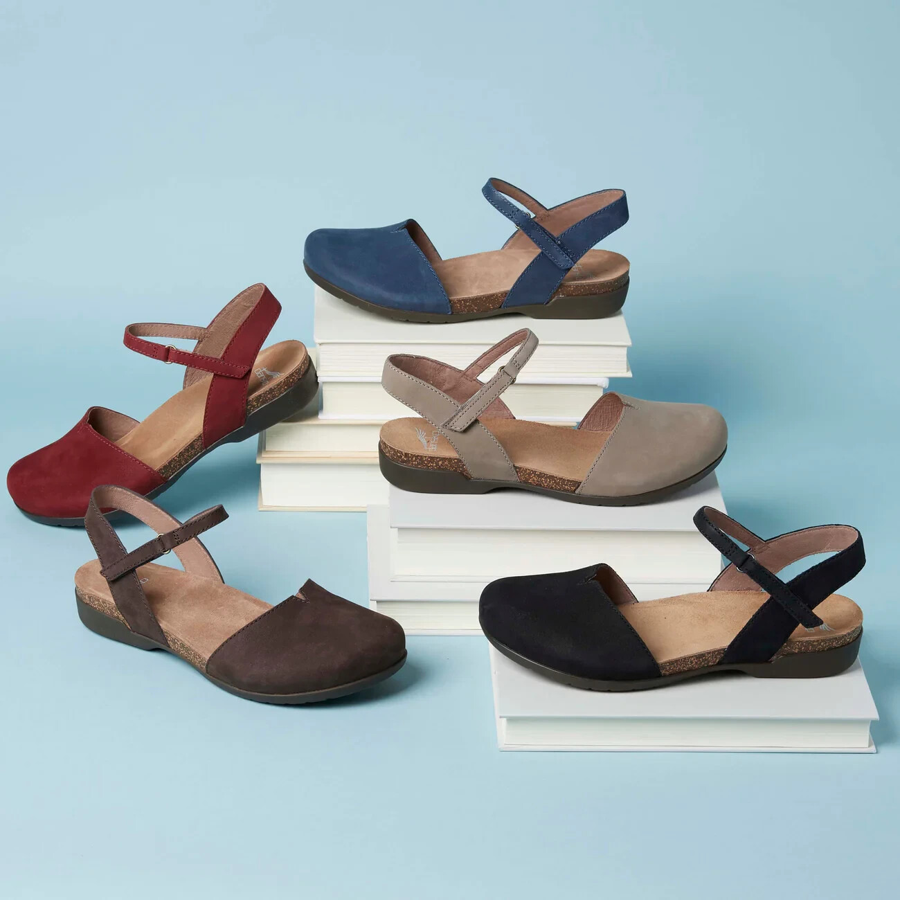 Dansko Women’s Rowan Closed Toe Sandals – Taupe Milled Nubuck NWB