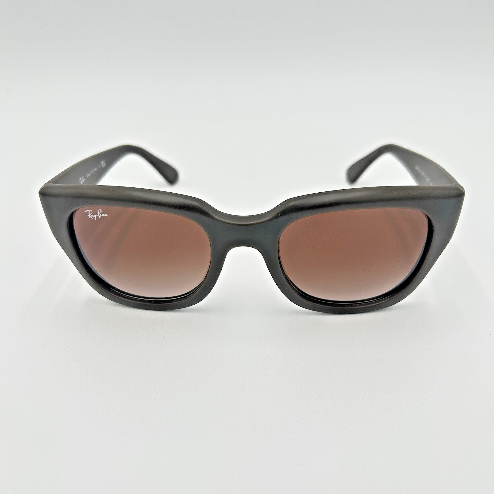 Ray-Ban RB4178 890/13 Sunglasses Matte Rubber Black Brown Gradient 52 21 140