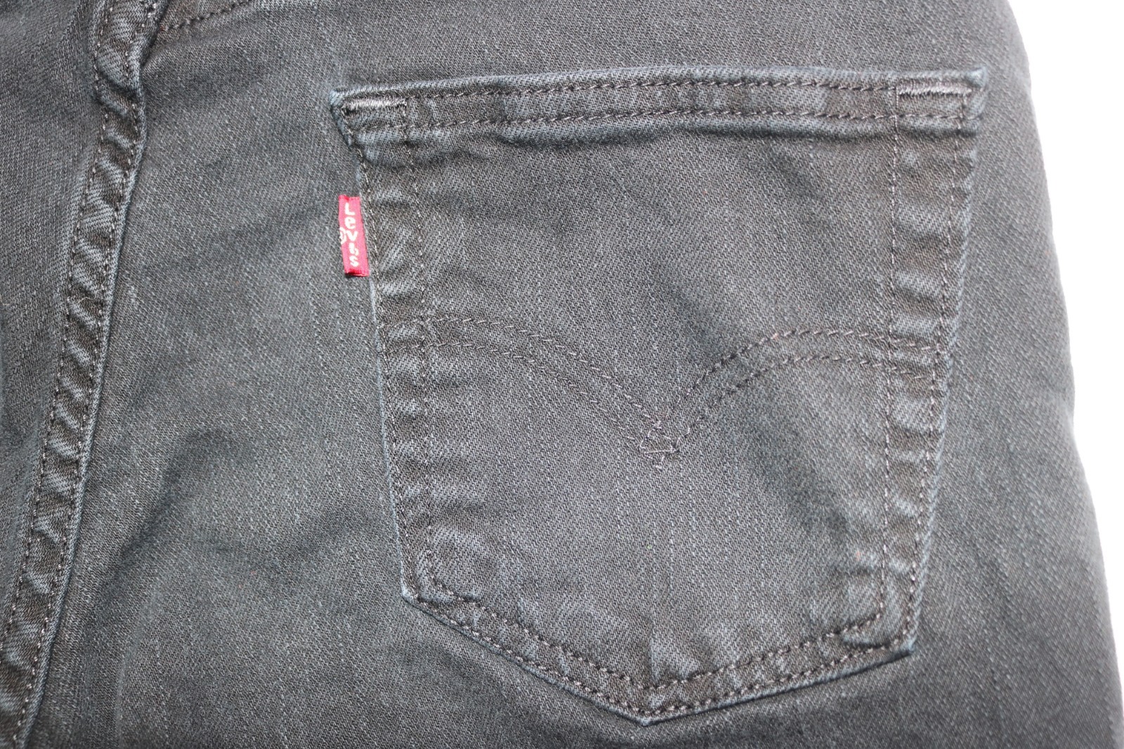 Levi Strauss & Co 511 Men’s Jeans Slim Fit Stretch – Size 29×32 – Color Black