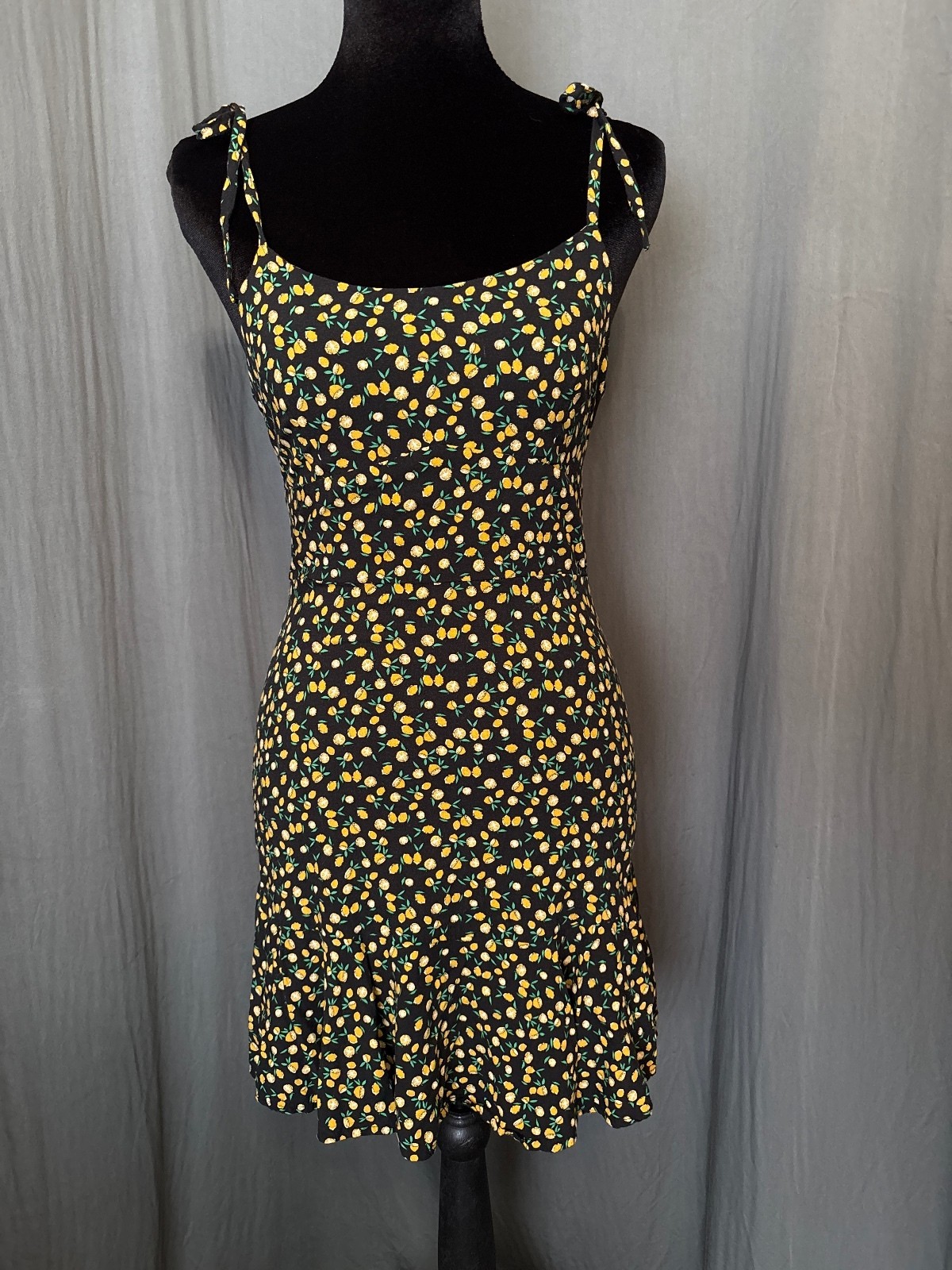 Lemon Mini Dress Size XS
