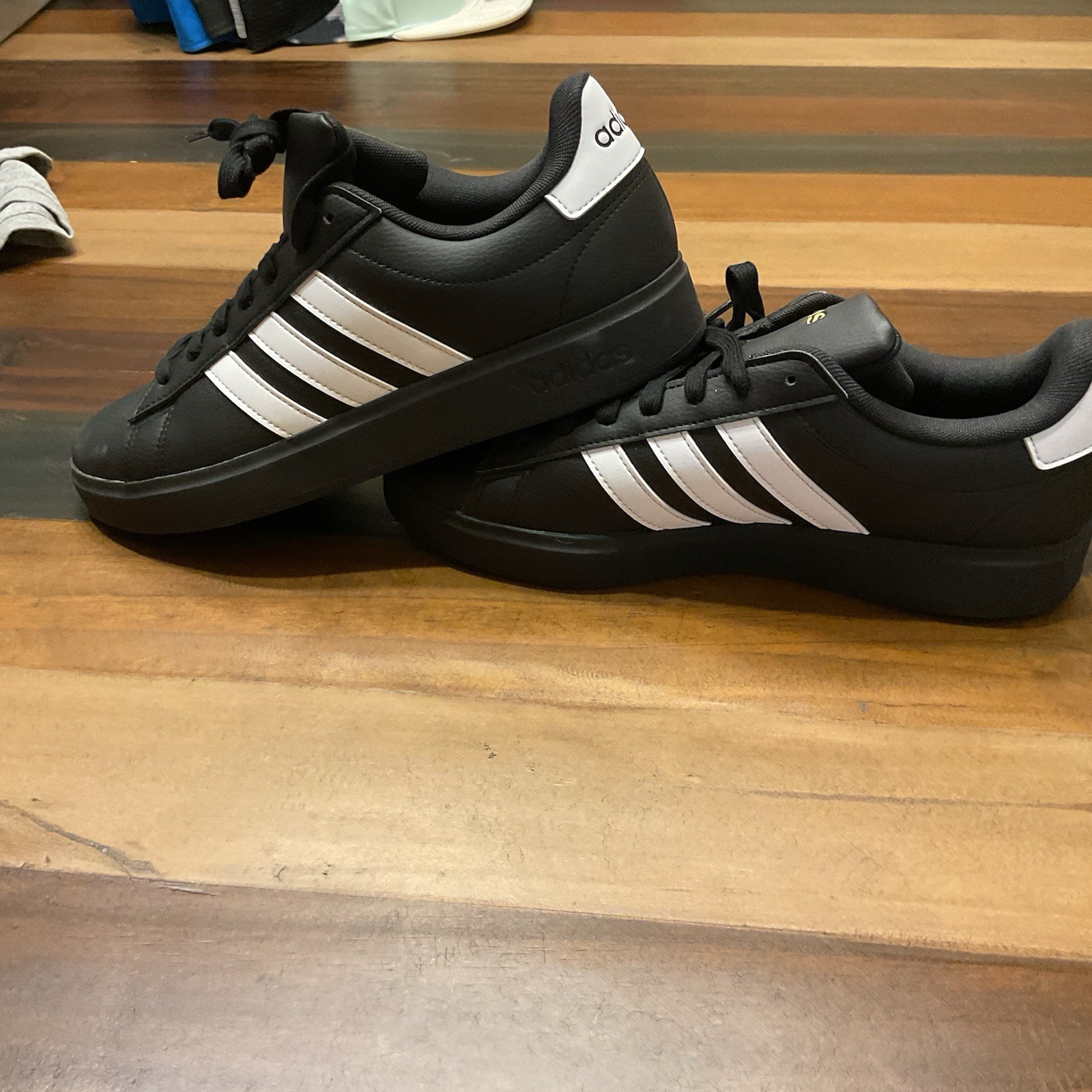 Adidas Grand Court 2.0 “Core Black / Cloud White” Men’s Size 9