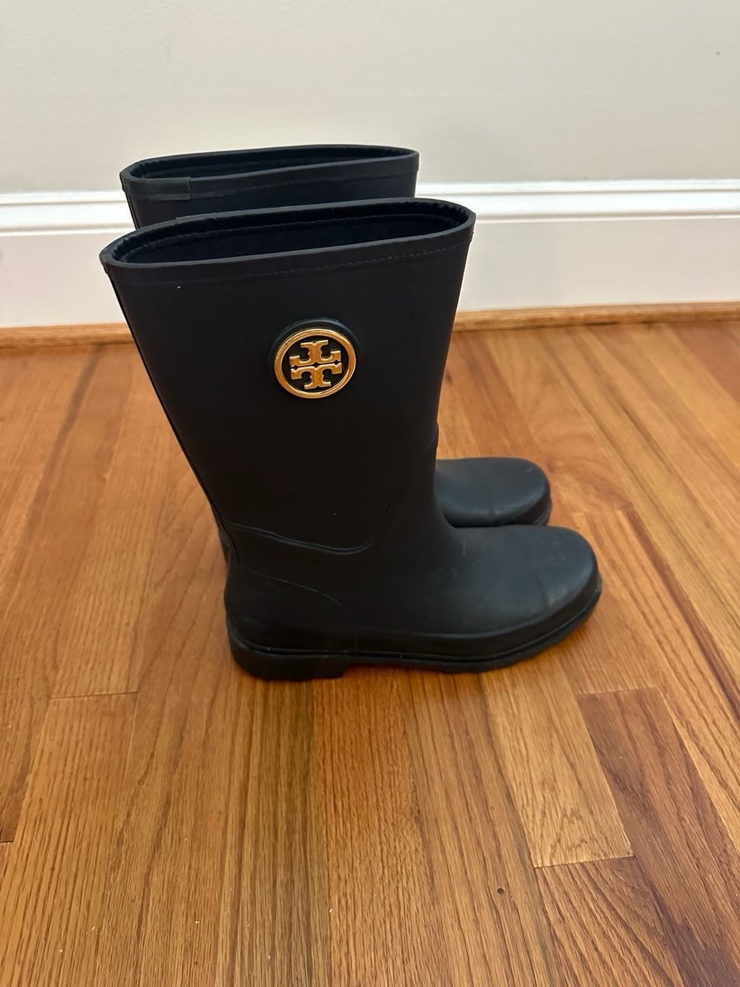 Tory Burch Maureen Logo Rubber Rain Boots