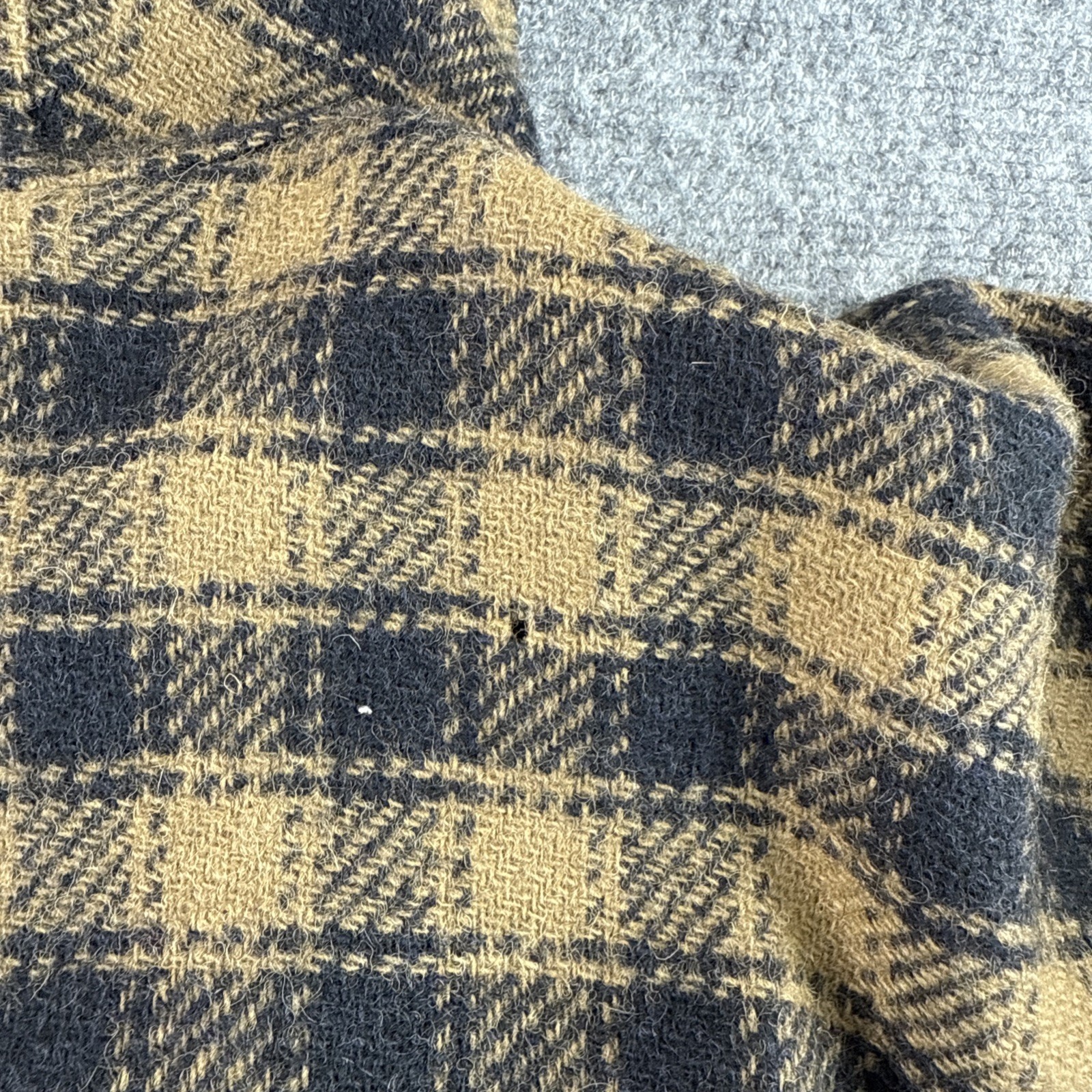 Harvé Benard Wool Cape Coat Womens Small Brown Plaid Hooded Vintage Style Jacket