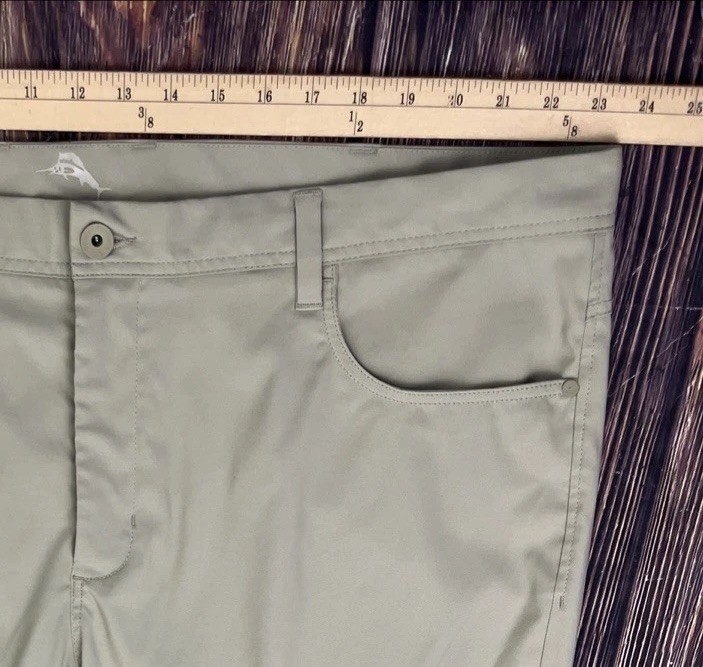 Tommy Bahama Tech Performance Beige Pants Mens Size 46×30 (Actual 47×28)