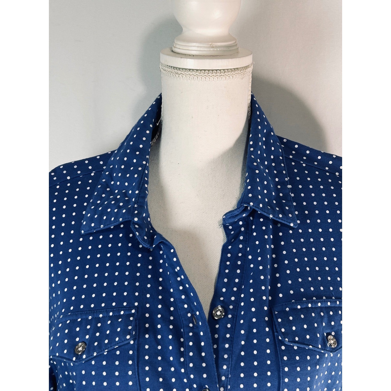 Sara Morgan Blue Polka Dot Henley Blouse Roll Tab Sleeve Large BYR