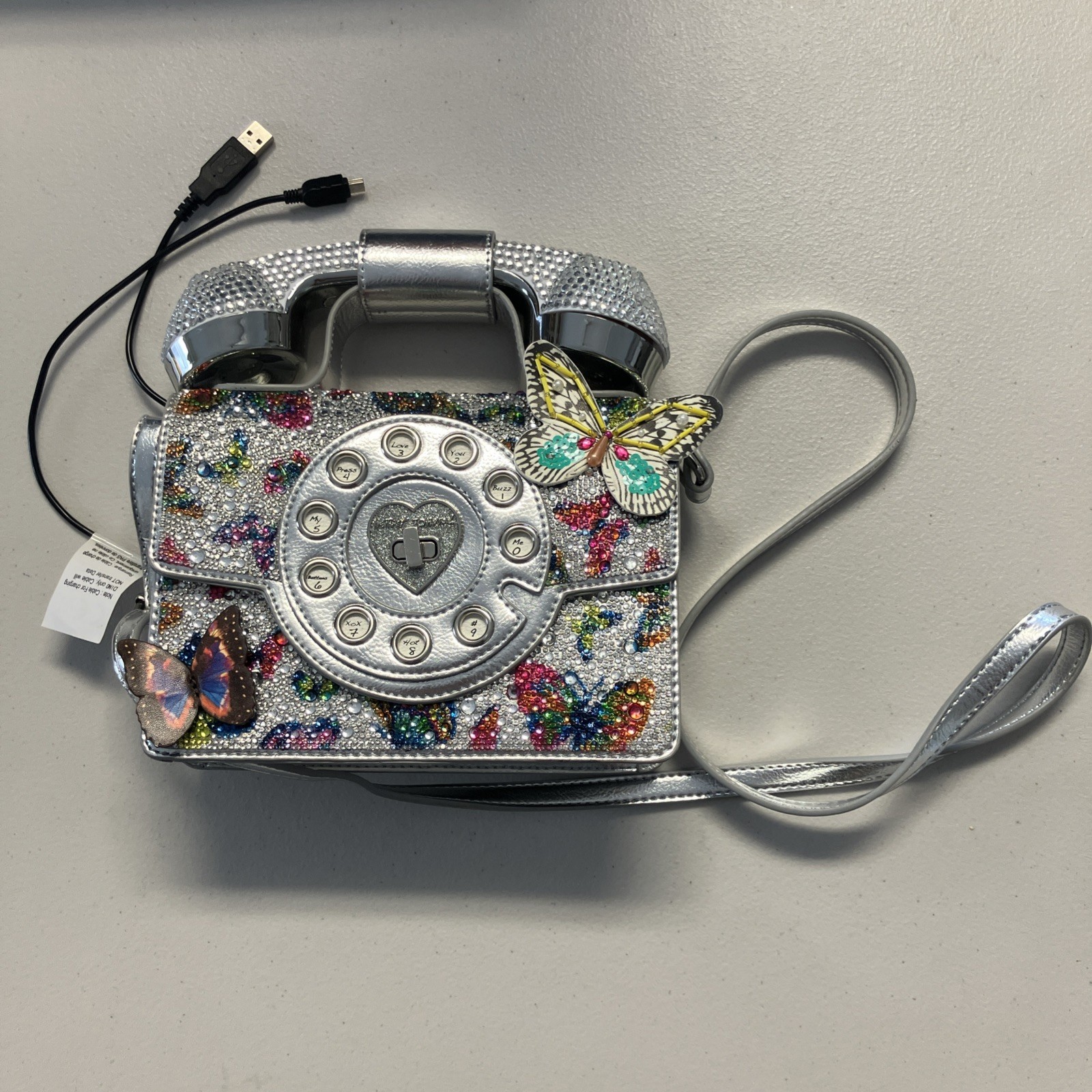 Betsey Johnson Kitsch Butterfly Sold Out Viral Phone Crossbody Bag In Hand Cute