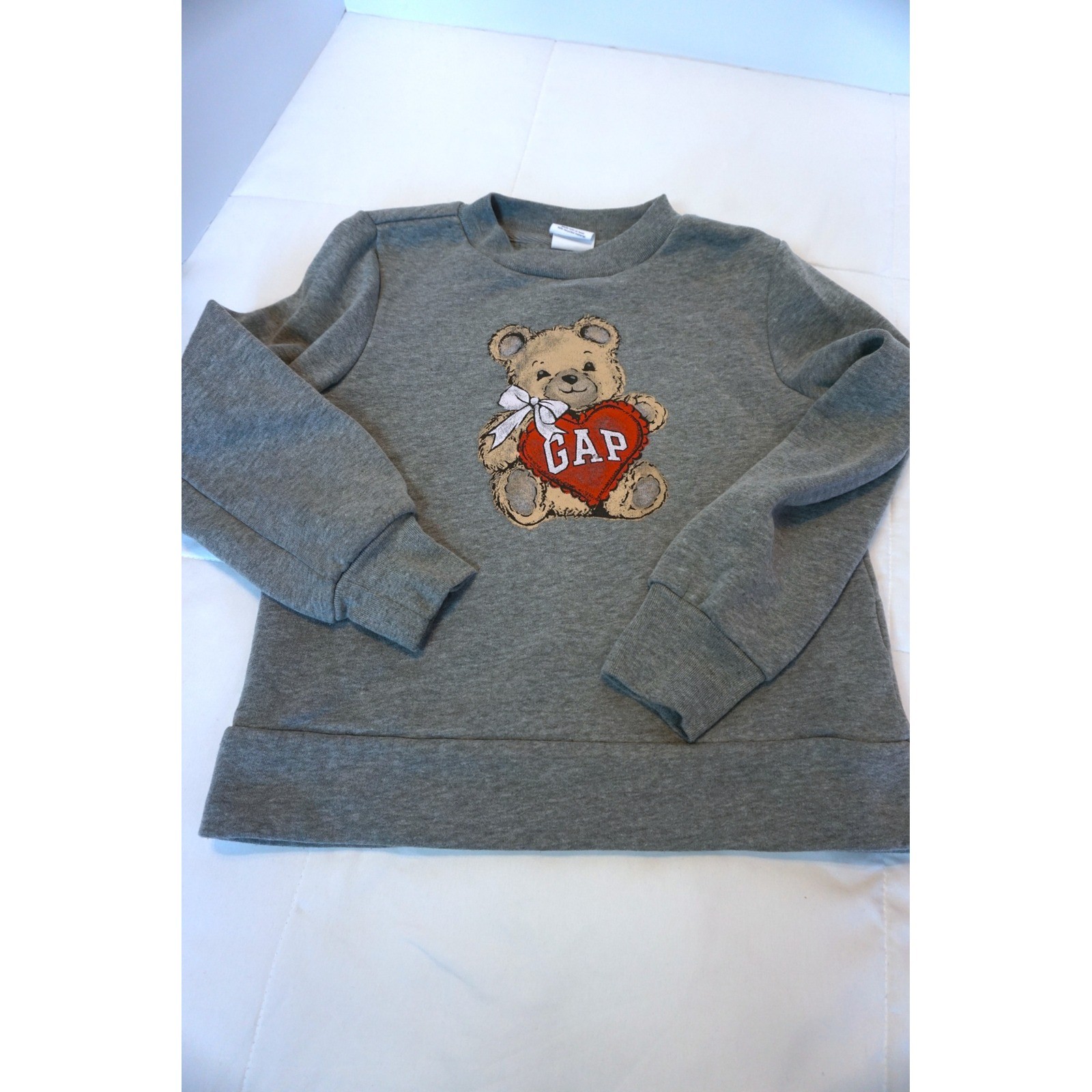 Gap Kids Bear Heart Logo Sweatshirt Gray Heather Crewneck Size S 6-7