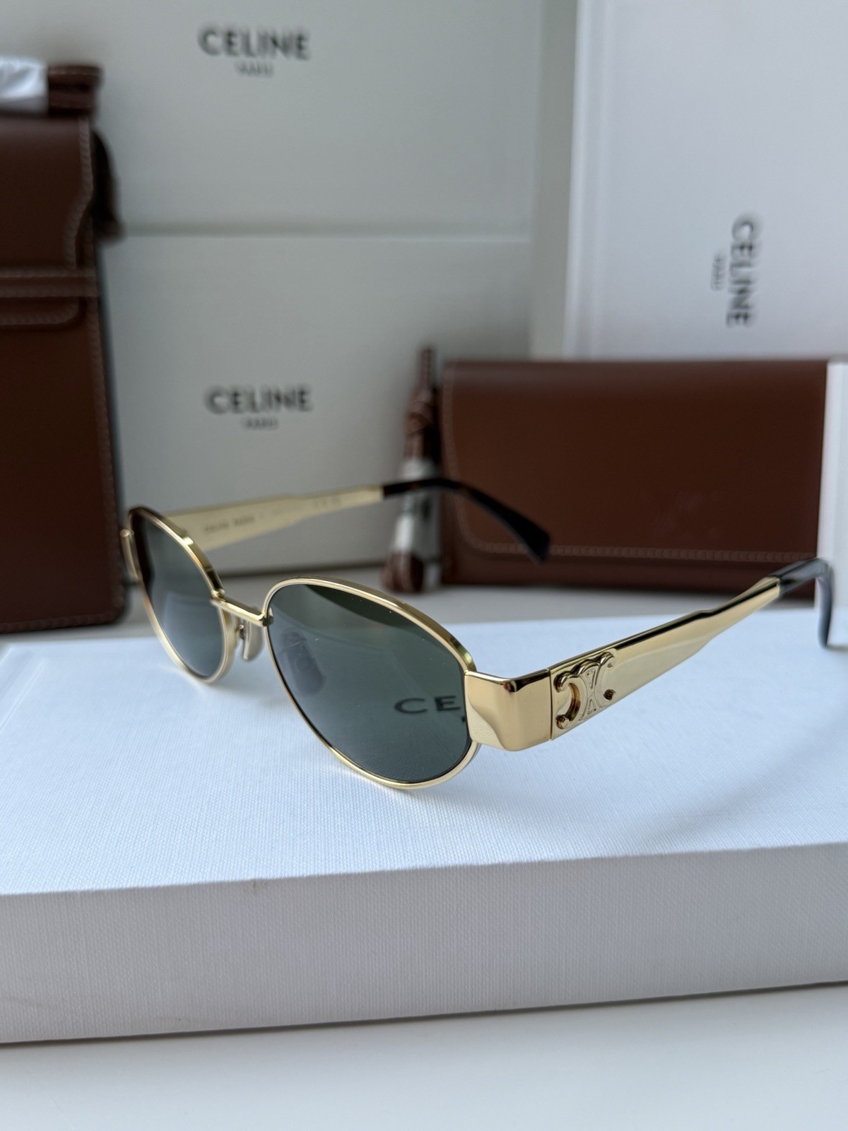 Celine CL40235U 30N Triomphe Metal Oval Sunglasses Gold Green Lens AUTHENTIC