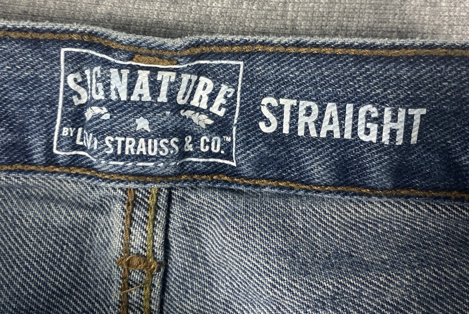Levi Strauss Signature Mens Straight Jeans Sz 30/30 Blue Denim Cotton Waist 32”