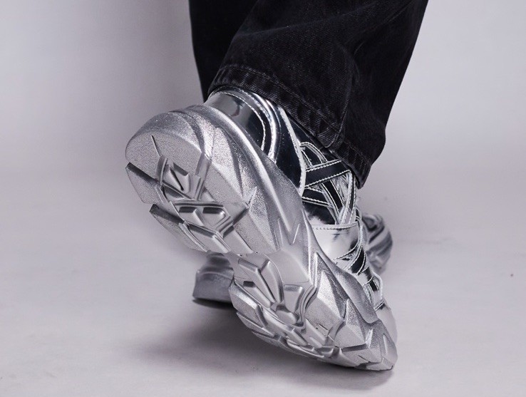 ASOS Design Men’s Metallic Silver Synthetic Leather Mesh Chunky Sneaker Size 9