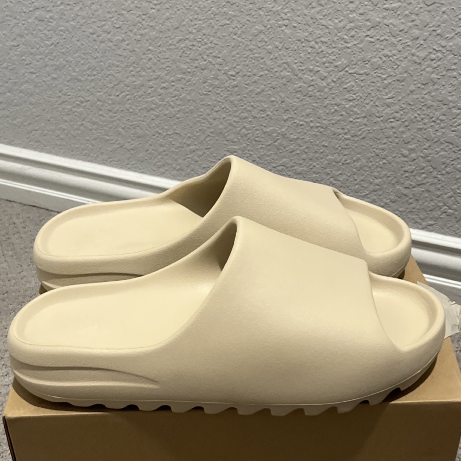 adidas Yeezy Slide Bone (Restock Pair) FZ5897 Size 14M