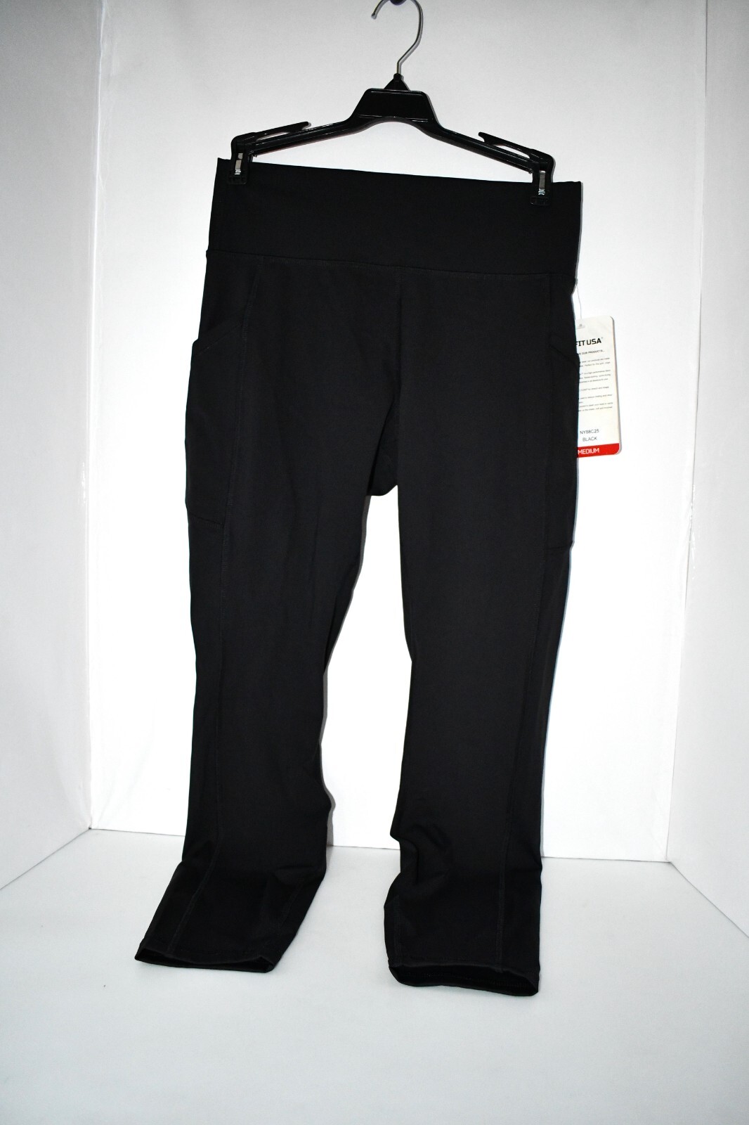 Fit USA Leggings 25” in Black Size: Large #NY88C25 NWT Details: Nylon/Lycra Side