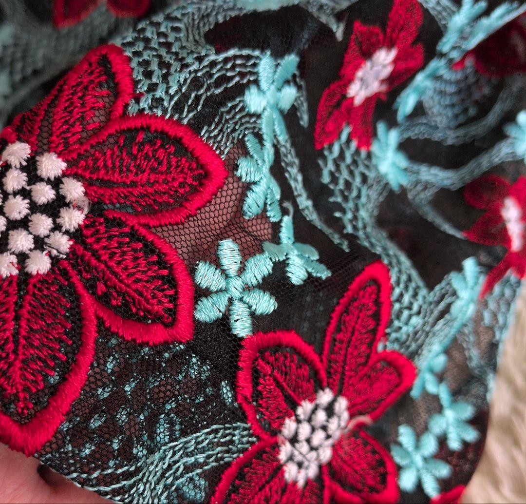 Tricot COMME des GARCONS AD2002 Floral Embroidered Wrap Skirt M