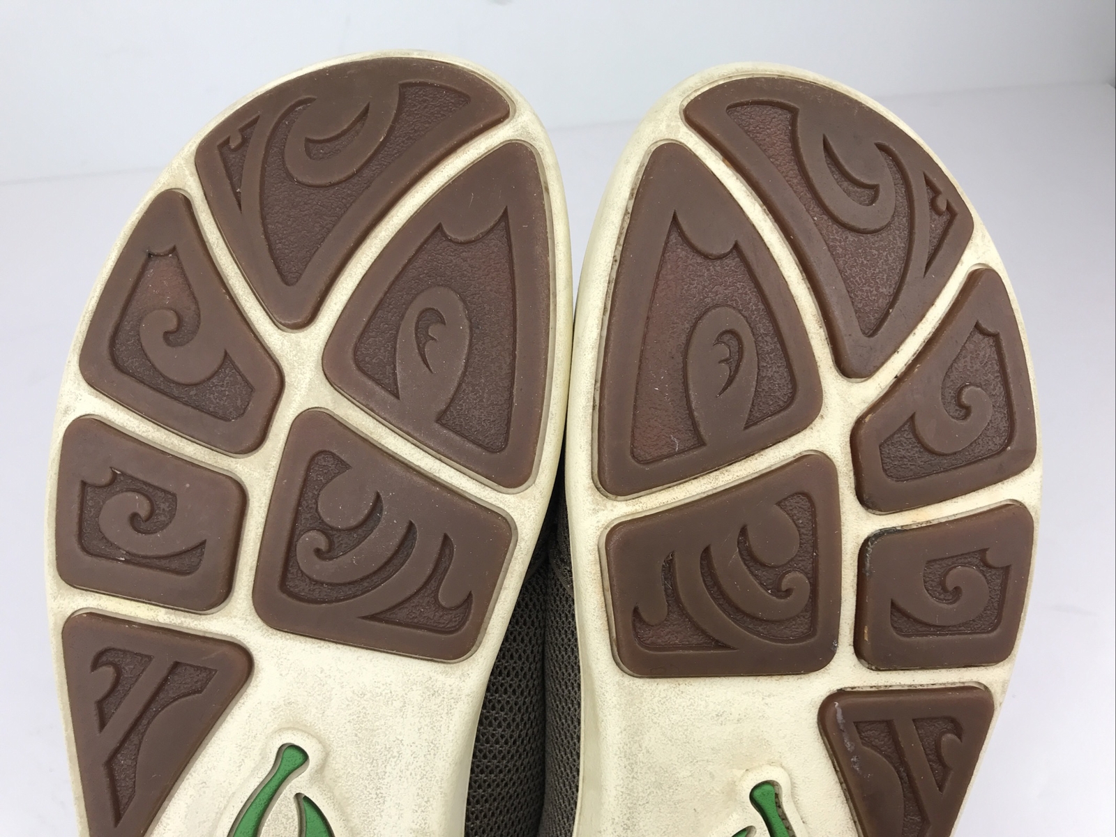 OluKai Nohea Mesh Loafers Men’s 8 Shoes Slip Ons Casual Comfort Brown / Green
