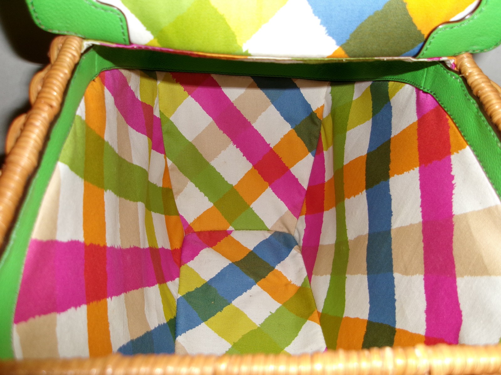 KATE SPADE APPLE GREEN PICNIC BASKET HANDBAG W/ZIP AROUNDD CLUTCH WALLET