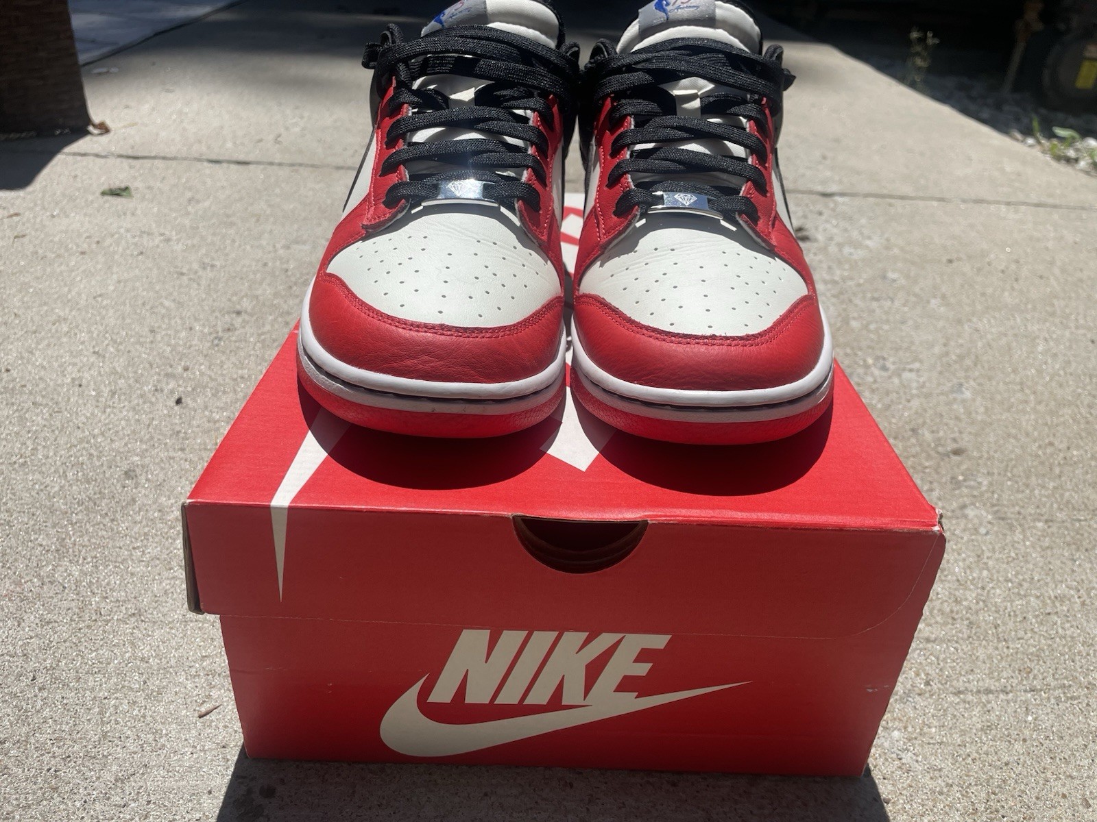 Size 10 – Nike Dunk Low EMB x NBA 75th Anniversary – Bulls 2021