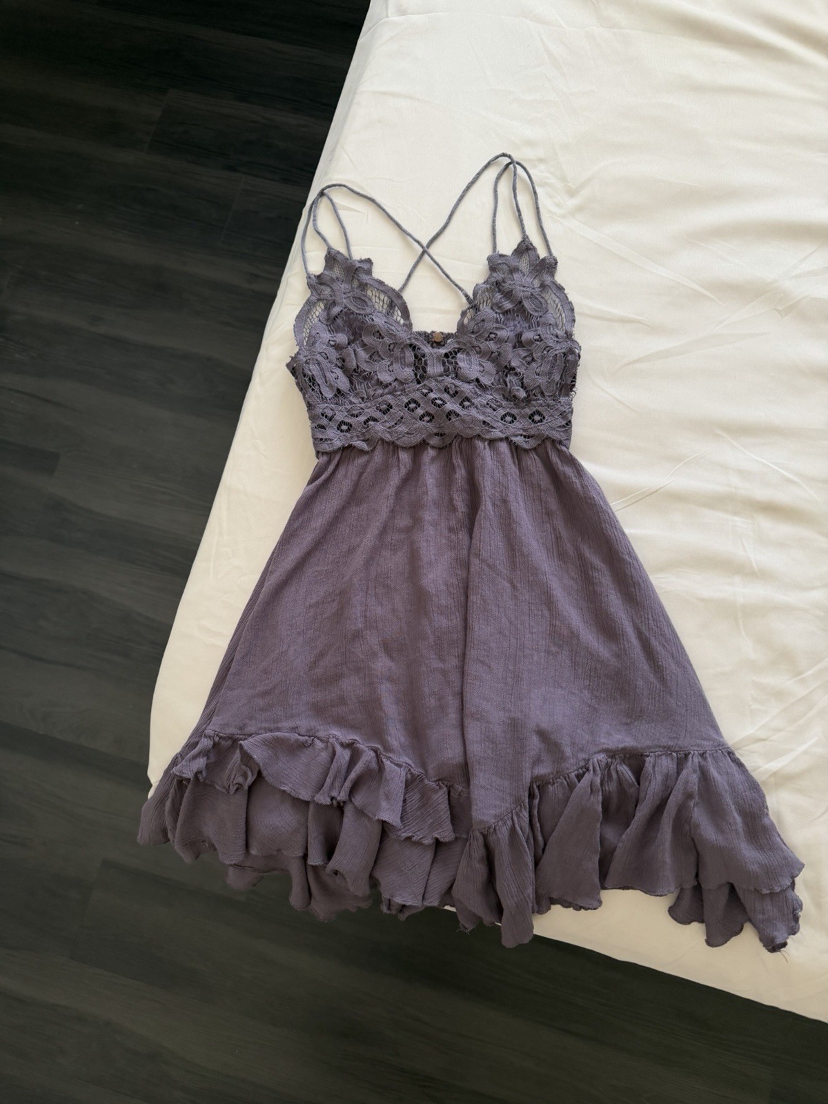 Women’s Purple Lace Ruffle Hem Chemise Nightgown V-Neck Adjustable Straps